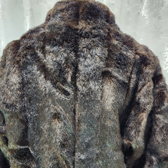 VTG 80s Faux Fur Mink Brown 'Created by ShirLee' Coat - Picture 6 of 9
